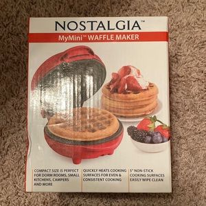 Nostalgia myMini waffle maker